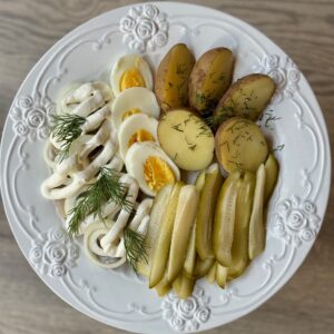 Heeringas värske kartuliga