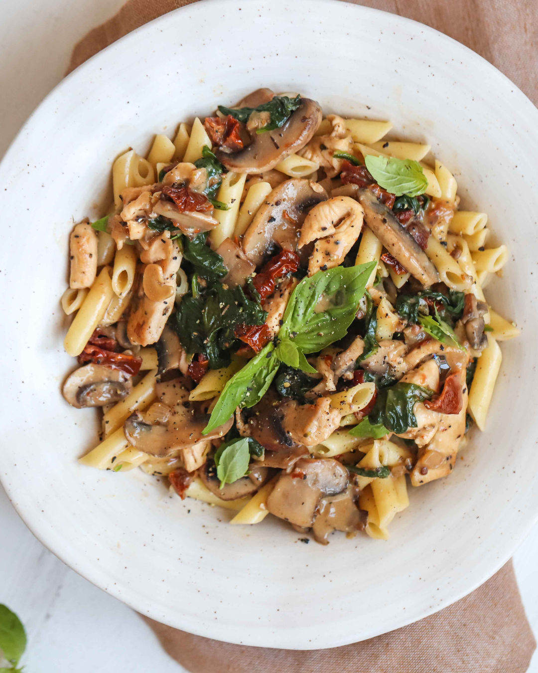 pasta kana ja seentega